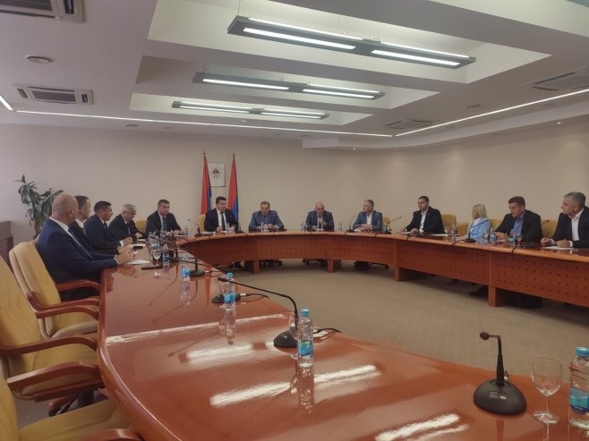 Састанак у НСРС о Изборном закону и договору о изборима, опозиција није дошла