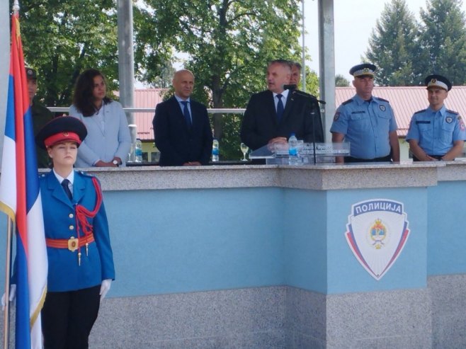 Радован Вишковић на промоцији кадета - Фото: РТРС