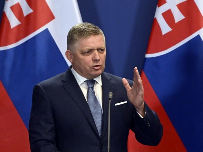 Роберт Фицо (фото: EPA-EFE/Szilard Koszticsak HUNGARY OUT) Роберт Фицо (фото: EPA-EFE/Szilard Koszticsak HUNGARY OUT) -