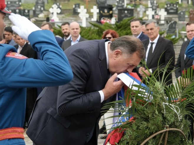 Милорад Додик (фото: /x.com/MiloradDodik) - 