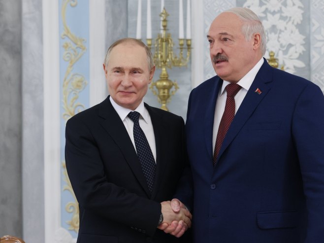 Владимир Путин и Александар Лукашенко (Фото: EPA-EFE/MIKHAIL METZEL / SPUTNIK) Владимир Путин и Александар Лукашенко (Фото: EPA-EFE/MIKHAIL METZEL / SPUTNIK) -