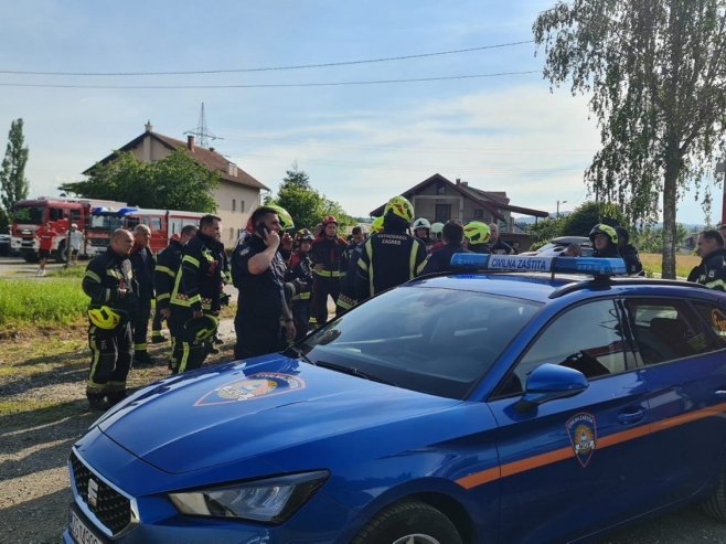 Пао авион код Загреба (Фото: МУП Хрватске) Пао авион код Загреба (Фото: МУП Хрватске) -