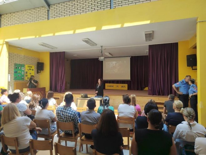 Едукативно предавања у Приједору Едукативно предавања у Приједору - Фото: РТРС