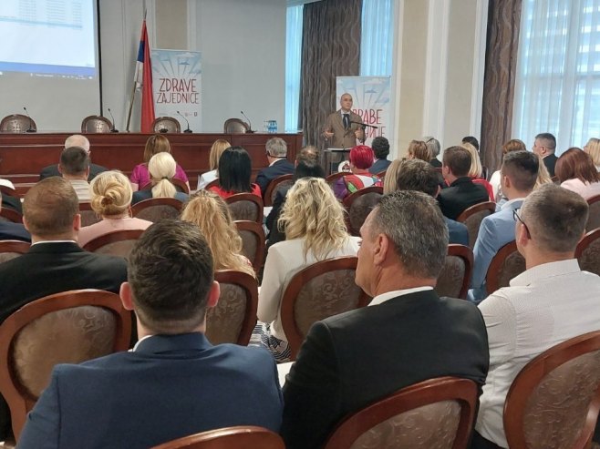 Конференција "Здраве заједнице" Конференција "Здраве заједнице" - Фото: РТРС