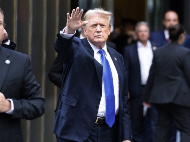 Доналд Трамп (Фото: EPA-EFE/PETER FOLEY, илустрација) - 