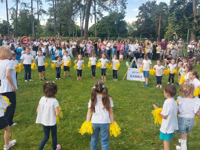 Бањалучки малишани се придружили манифестацији "Растимо уз плес" (ФОТО/ВИДЕО)