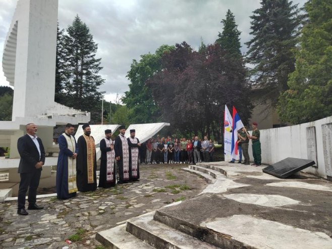 Obilježavanje - Sedamnaesta laka pješadijska brigada, Ribnik (Foto: RTRS)