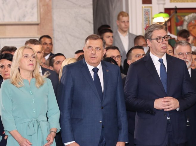 Цвијановић, Додик и Вучић Цвијановић, Додик и Вучић - Фото: predsjednikrs.rs/Borislav Zdrinja