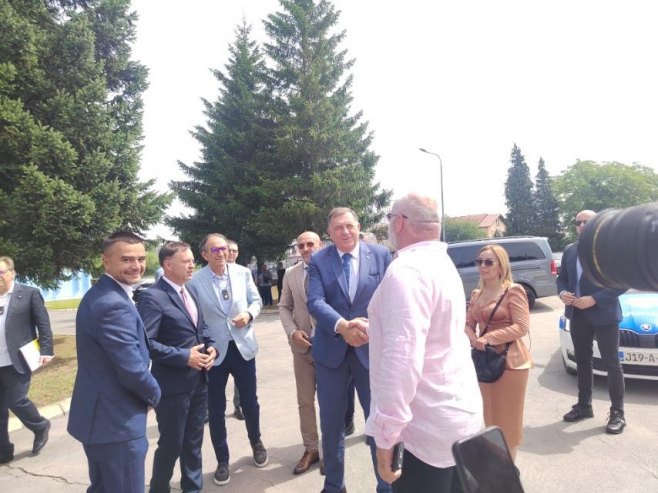 Додик у Козарској Дубици (фото: РТРС)