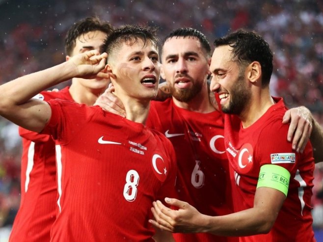 Фудбалери Турске (Фото: EPA-EFE/Leszek Szymanski POLAND OUT) Фудбалери Турске (Фото: EPA-EFE/Leszek Szymanski POLAND OUT) -