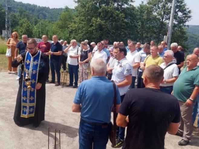 Парастос, Ратковићи код Сребренице Парастос, Ратковићи код Сребренице - Фото: РТРС