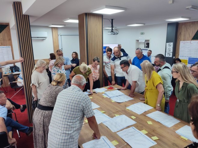 ЦИК - обука за предсједнике бирачких одбора - Фото: Уступљена фотографија