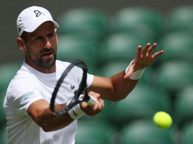 Новак Ђоковић (фото: EPA-EFE/NEIL HALL) - 