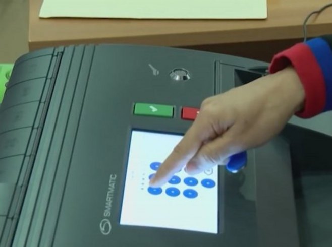 Хоће ли ЦИК податке грађана и изборну вољу дати у руке Станивуковићу, Радојичићу и Јарићу?