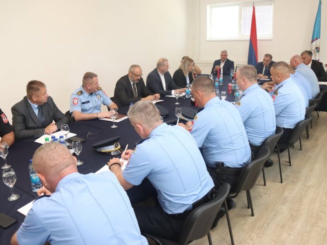 Састанак руководства МУП-а Српске са Додиком и Вишковићем - Фото: predsjednikrs.rs/Borislav Zdrinja