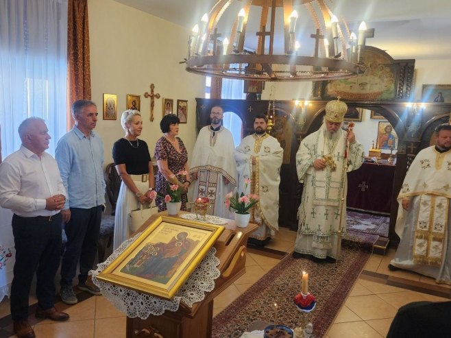 Храм Свете Петке у Сиску Храм Свете Петке у Сиску - Фото: РТРС