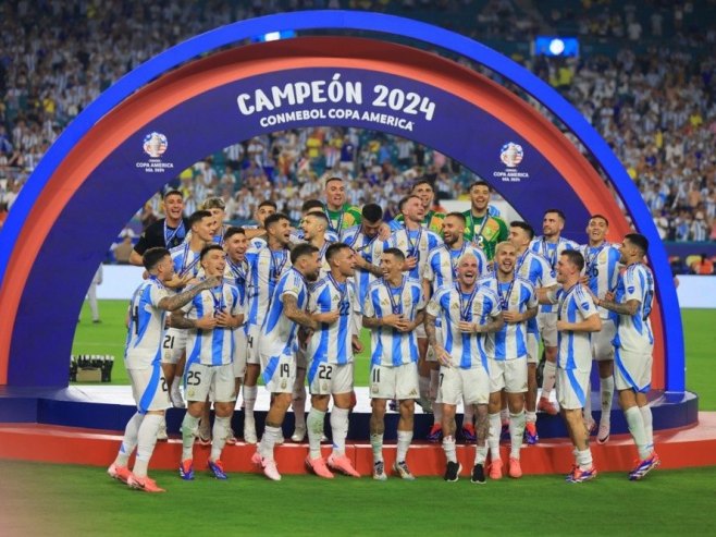 Копа Америца 2024 - Аргентина  (Фото:EPA-EFE/CRISTOBAL HERRERA-ULASHKEVICH) - 
