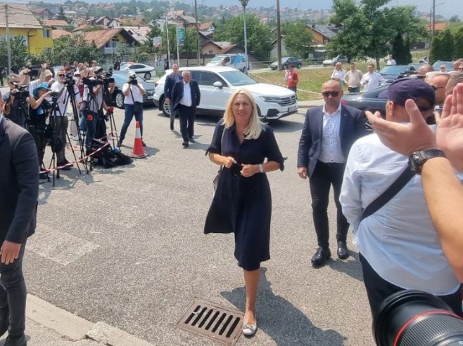 Жељка Цвијановић (фото: instagram.com/zeljka.cvijanovic) Жељка Цвијановић (фото: instagram.com/zeljka.cvijanovic) -