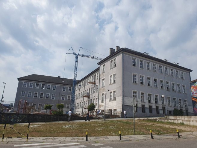 Дервента, реконструкција школе "Никола Тесла" Дервента, реконструкција школе "Никола Тесла" - Фото: РТРС