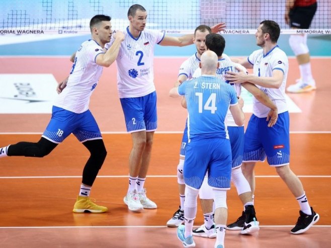 Одбојкаши Словеније (Фото: EPA/Lukasz Gagulski POLAND OUT) Одбојкаши Словеније (Фото: EPA/Lukasz Gagulski POLAND OUT) -