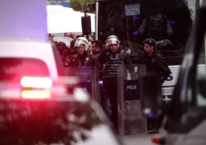 Полиција у Турској (Фото: EPA-EFE/ERDEM SAHIN/илустрација) Полиција у Турској (Фото: EPA-EFE/ERDEM SAHIN/илустрација) -