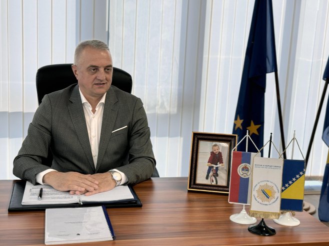 Лакета: Британија ни по којем основу не може пребацити мигранте у БиХ