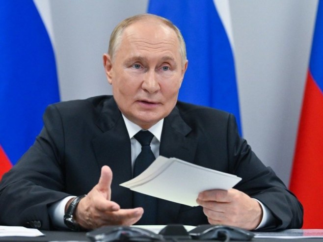 Владимир Путин (фото:  EPA-EFE/KRISTINA KORMILITSYNA / SPUTNIK - илустрација) - 