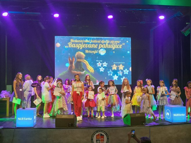 Мркоњић Град, фестивал дјечије пјесме "Распјеване пахуљице" Мркоњић Град, фестивал дјечије пјесме "Распјеване пахуљице" - Фото: СРНА