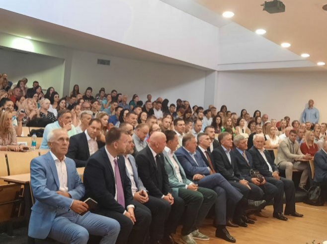 Naučna tribina "Pale - prijestonica Srpske" (Foto: RTRS) Naučna tribina "Pale - prijestonica Srpske" (Foto: RTRS)