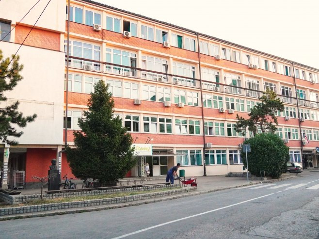Дом здравља у Лозници (Фото: TANJUG/ VLADIMIR ŠPORČIĆ) Дом здравља у Лозници (Фото: TANJUG/ VLADIMIR ŠPORČIĆ) -