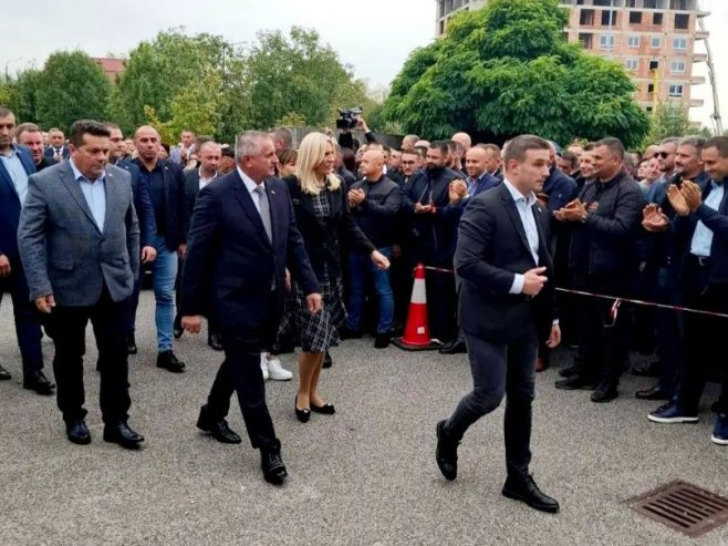 Жељка Цвијановић пред Судом БиХ (фото: instagram.com/zeljka.cvijanovic) Жељка Цвијановић пред Судом БиХ (фото: instagram.com/zeljka.cvijanovic) -