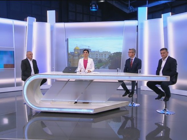 Зоран Алексић, Данијел Галун и Владо Ђајић Зоран Алексић, Данијел Галун и Владо Ђајић - Фото: РТРС