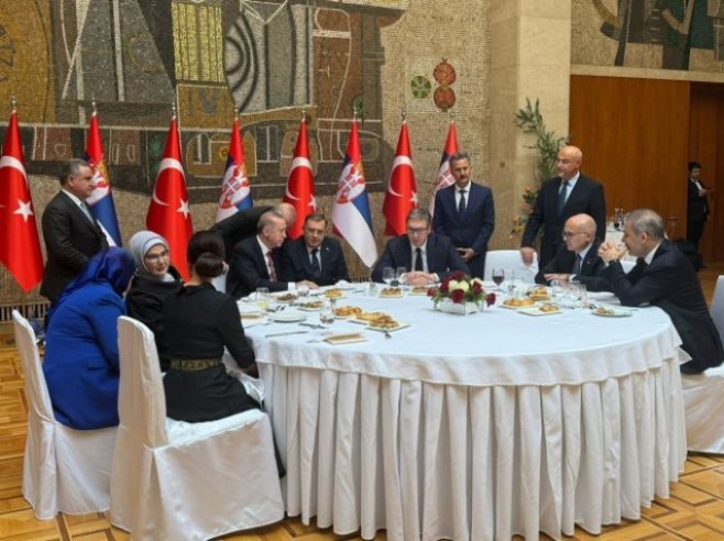 Додик са Ердоганом (foto: x.com/miloraddodik) Додик са Ердоганом (foto: x.com/miloraddodik) -
