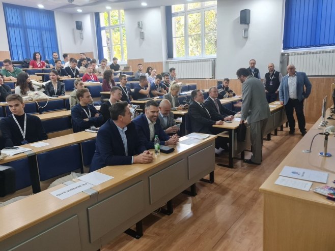 Научно технолошки парк "Camp up" Научно технолошки парк "Camp up" - Фото: РТРС