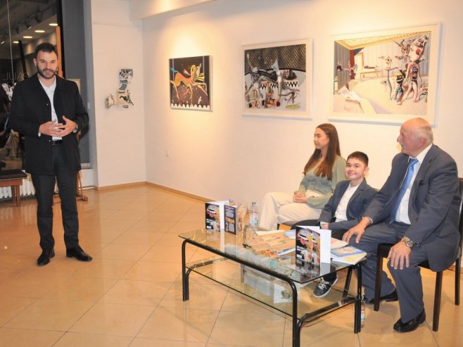 Приједор, представљена књига "Велика инспирација" Приједор, представљена књига "Велика инспирација" - Фото: СРНА