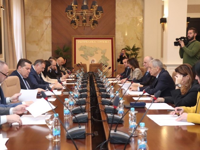 Sjednica u Palati Republike (Foto: predsjednikrs.rs/Borislav Zdrinja)