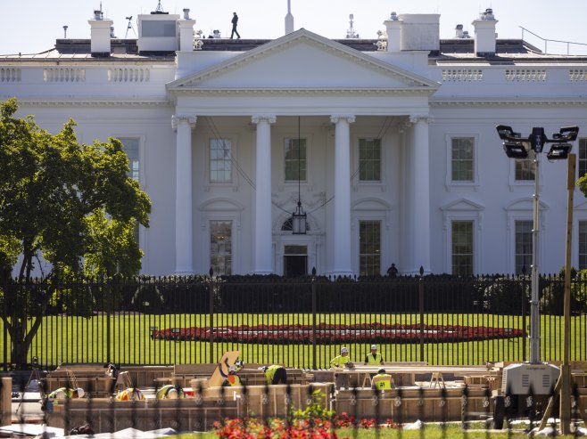 Бијела кућа (Фото: EPA-EFE/SHAWN THEW) Бијела кућа (Фото: EPA-EFE/SHAWN THEW) -