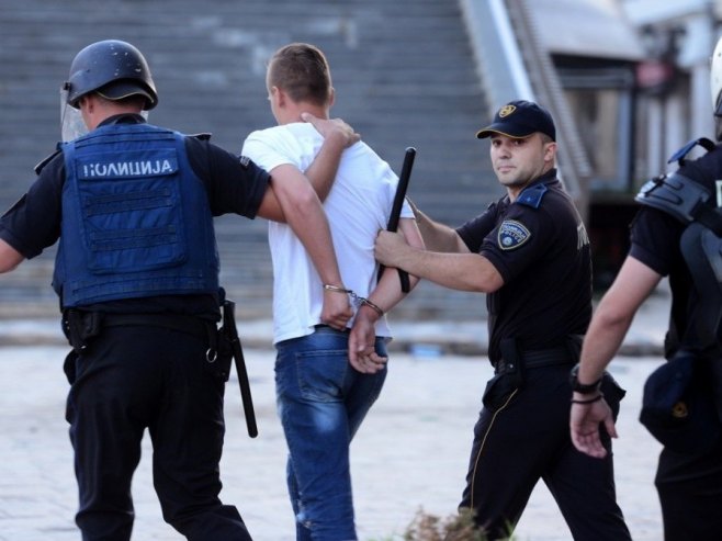 Полиција Сјеверне Македоније, илустрација (Фото: EPA-EFE/GEORGI LICOVSKI) Полиција Сјеверне Македоније, илустрација (Фото: EPA-EFE/GEORGI LICOVSKI) -