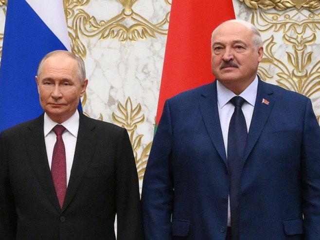 Владимир Путин и Александар Лукашенко (фото: EPA-EFE/GRIGORY SYSOYEV/SPUTNIK/GOVERNMENT / POOL) - 