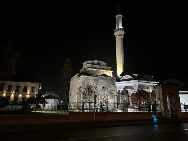 Ферхадија освијетљена (Фото: РТРС)