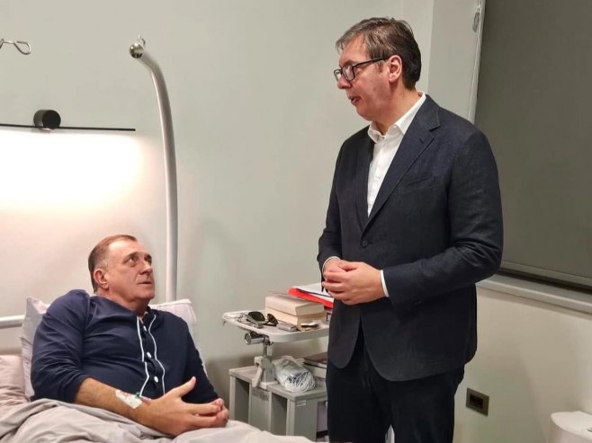 Вучић посјетио Додика у болници Вучић посјетио Додика у болници -