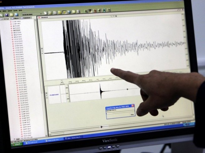 Земљотрес (Фото: EPA/RITCHIE B. TONGO, илустрација) - 