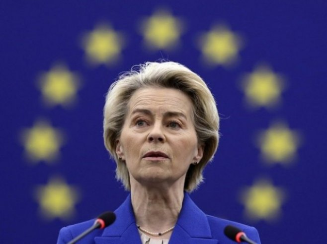 Урсула фон дер Лајен (фото: EPA-EFE/RONALD WITTEK) - 