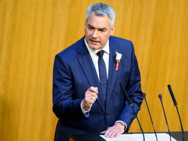 Карл Нехамер (Фото: EPA/MAX SLOVENCIK) - 