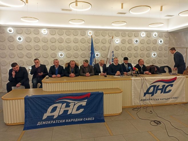 Предсједништво ДНС-а Предсједништво ДНС-а - Фото: РТРС