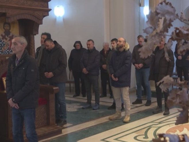 Бадњи дан у Источном Сарајеву Бадњи дан у Источном Сарајеву - Фото: РТРС
