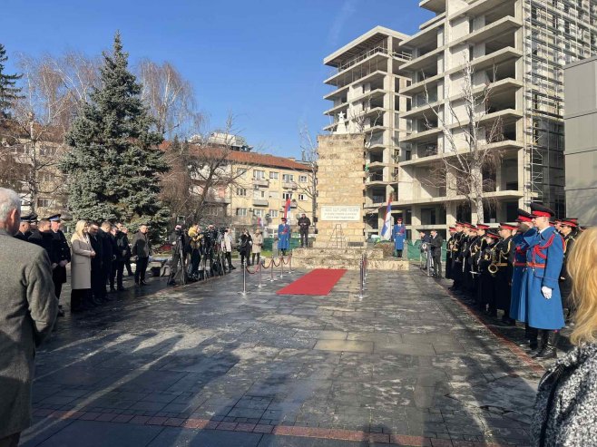 Polaganje vijenaca (Foto: RTRS)
