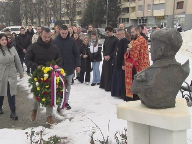 Споменик Споменко Гостић Споменик Споменко Гостић - Фото: РТРС