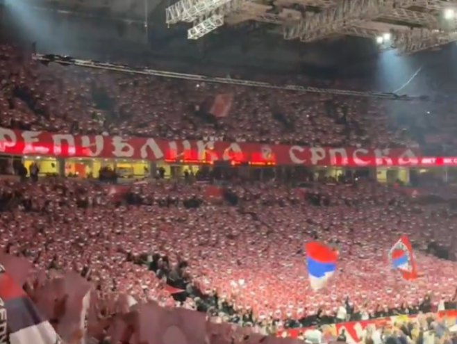 Навијачи Црвене Звезде (Фото: x.com/kkcrvenazvezda) Навијачи Црвене Звезде (Фото: x.com/kkcrvenazvezda) -