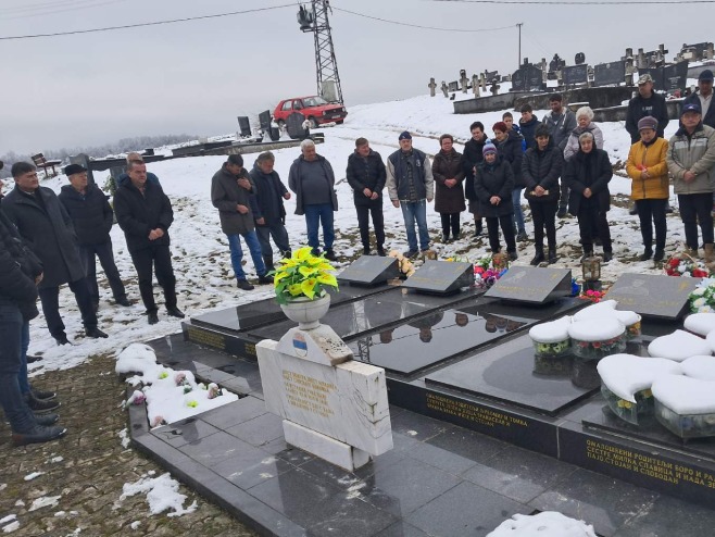 Парастос у Чађавици код Новог Града Парастос у Чађавици код Новог Града - Фото: РТРС